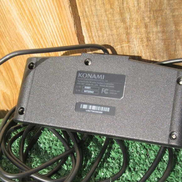 Konami TurboGrafx 16 Mini Video Game Console w/ Remote HTG-010 ONLY - Picture 8 of 9